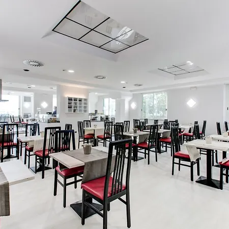 Vela D'oro 酒店 里米尼