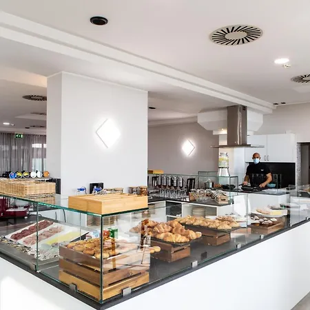 Vela D'oro Hotel 3*